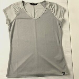 The North Face Womens Ruched Shoulder Two Tone Gray Work Out Top Medium‎